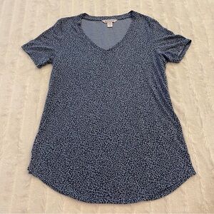 Athleta sz S breezy scoop v neck short sleeve tee blue leopard
